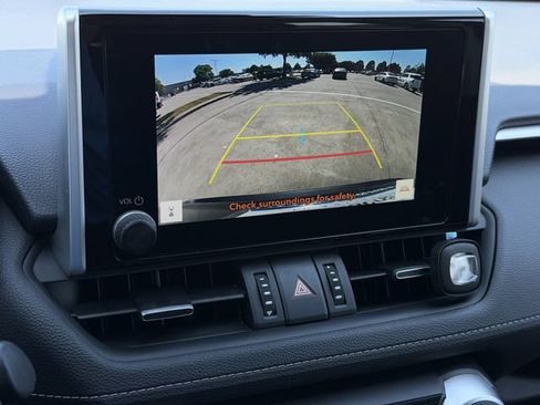 Used 2025 Toyota RAV4 XLE Premium w/ Weather Package AWD/4WD image 18