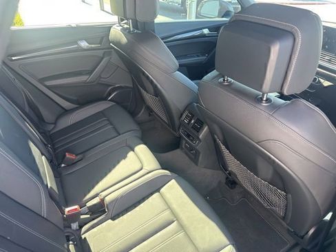Used 2023 Audi SQ5 Prestige AWD/4WD image 7