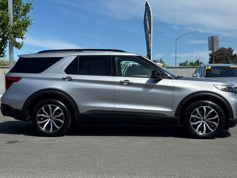 Used 2020 Ford Explorer ST w/ Premium Technology Package AWD/4WD image 3