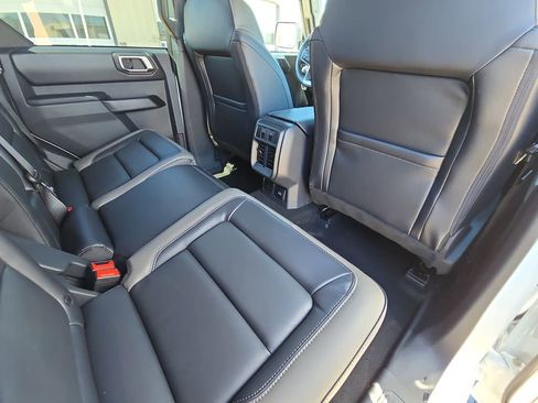 New 2026 Ford Bronco Outer Banks image 11