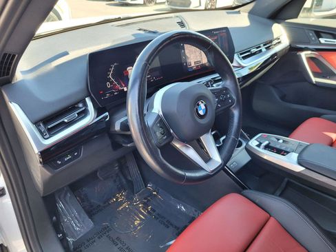 Used 2023 BMW X1 xDrive28i w/ Convenience Package AWD/4WD image 9