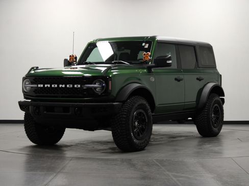 Used 2024 Ford Bronco Wildtrak image 8