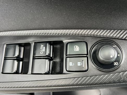 Certified 2020 Toyota Yaris LE image 11