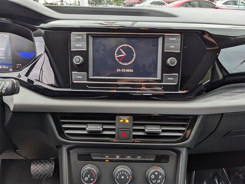 Certified 2022 Volkswagen Taos S image 22