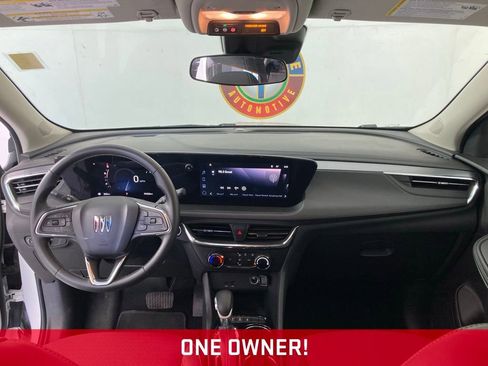 Used 2025 Buick Encore GX Preferred AWD/4WD image 7