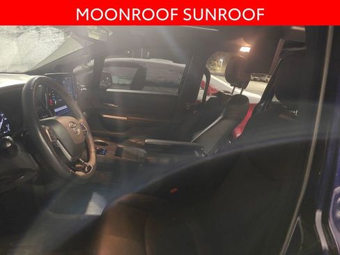 Used 2023 Toyota Sienna XSE image 6