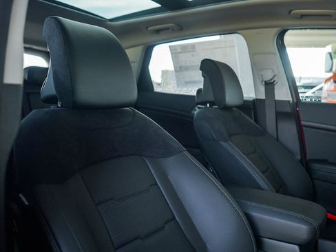 New 2026 Kia Sportage SX image 12