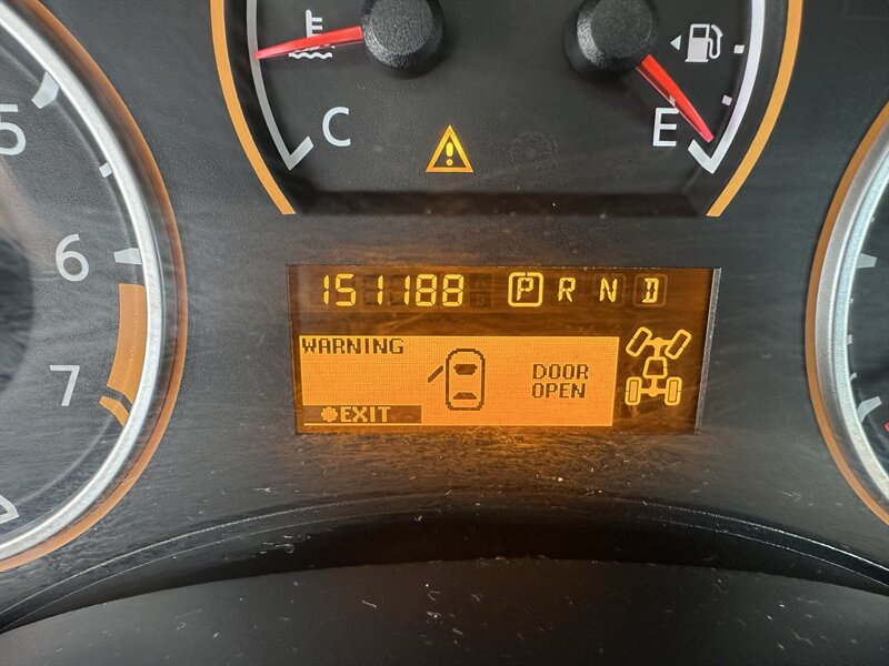 Used 2012 Nissan Armada SV AWD/4WD image 20