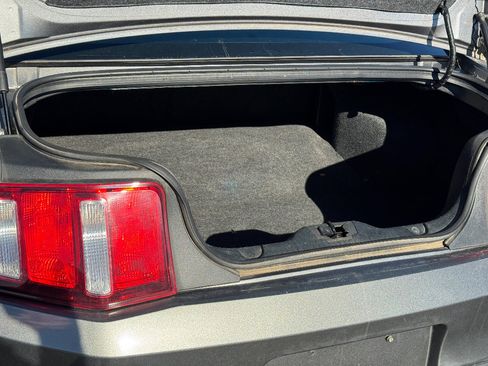 Used 2012 Ford Mustang V6 image 18