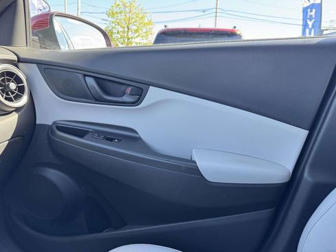 Used 2023 Hyundai Kona SEL AWD/4WD image 31