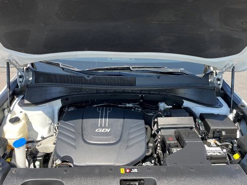 Used 2017 Kia Sorento SX image 44