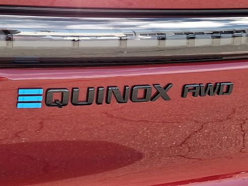 Used 2025 Chevrolet Equinox EV RS image 30