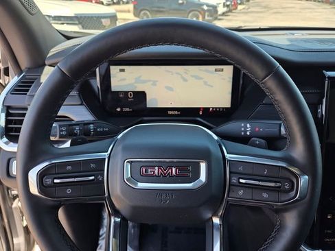 Used 2025 GMC Acadia Elevation FWD image 30