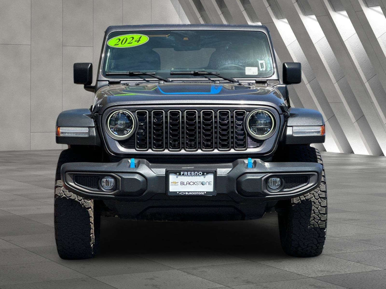 Used 2024 Jeep Wrangler Unlimited Rubicon 4xe AWD/4WD image 9