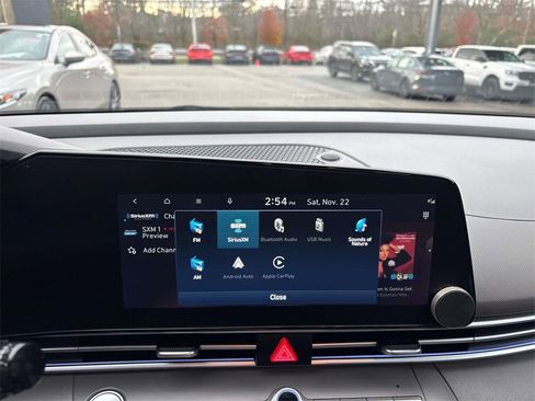 Used 2025 Hyundai Elantra SEL image 27