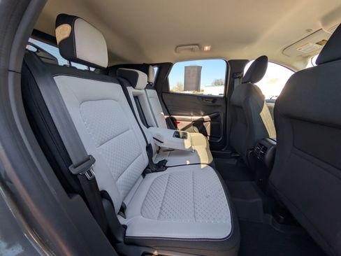 Used 2023 Ford Escape Active image 37