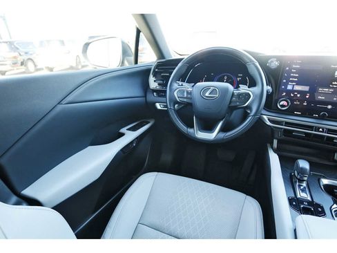 Used 2023 Lexus RX 350 Premium Plus image 6