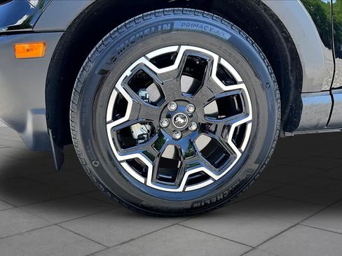 Used 2025 Ford Bronco Sport Outer Banks w/ Outer Banks Tech Package+ AWD/4WD image 11