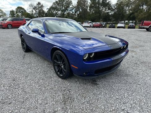 Used 2018 Dodge Challenger R/T w/ Blacktop Package image 3