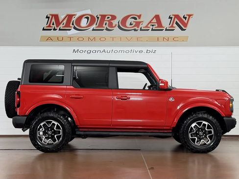 Used 2021 Ford Bronco Outer Banks AWD/4WD image 2
