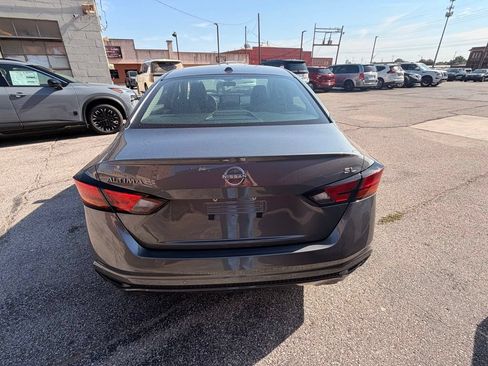 Certified 2025 Nissan Altima 2.5 SL FWD image 4