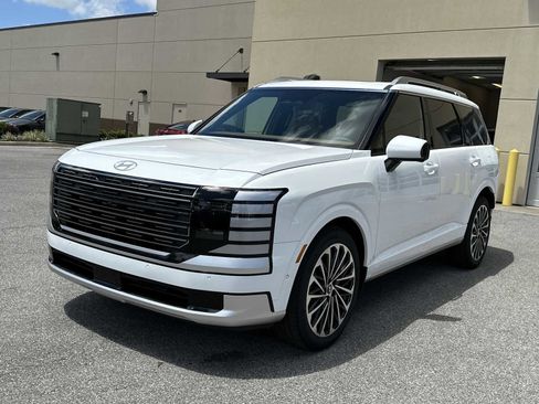 New 2026 Hyundai Palisade Calligraphy FWD image 3