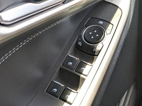 Certified 2023 Ford Explorer XLT RWD image 25