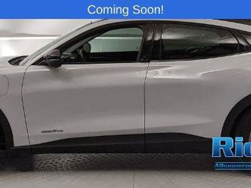 Certified 2023 Ford Mustang Mach-E Select image 5