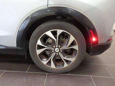 Used 2021 Ford Mustang Mach-E Premium image 18