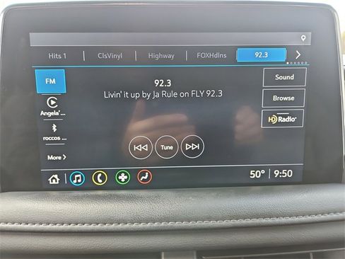 Used 2021 Chevrolet Suburban LT image 13