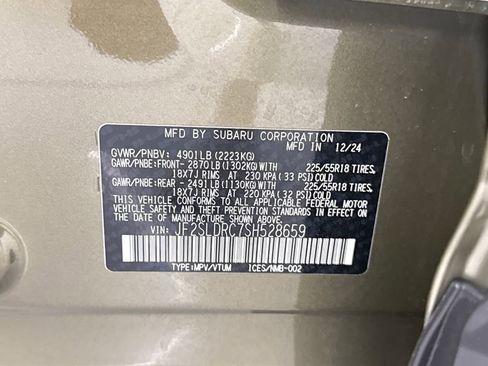 Used 2025 Subaru Forester Limited image 28