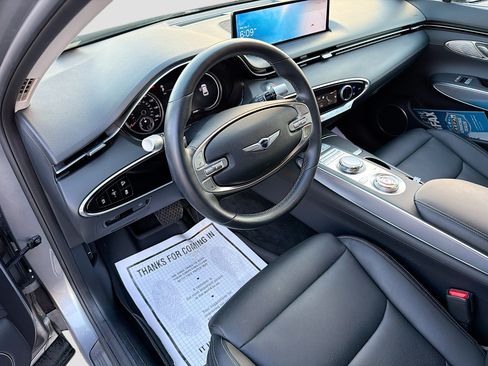 Used 2023 Genesis GV70 2.5T w/ Select Package AWD/4WD image 25