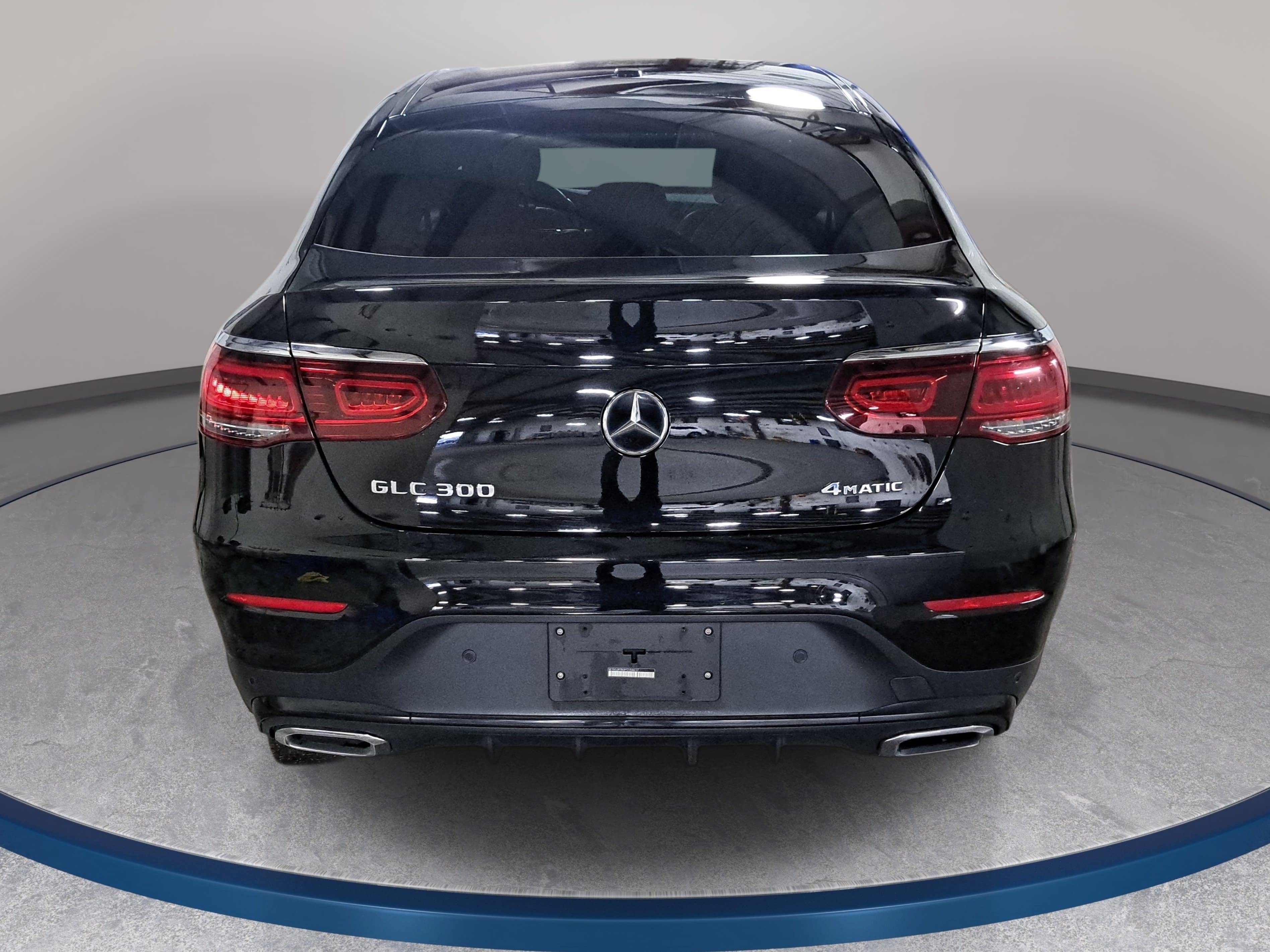 Used 2023 Mercedes-Benz GLC 300 4MATIC Coupe image 6