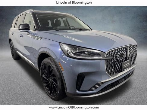 Used 2025 Lincoln Aviator Reserve w/ Equipment Group 201A AWD/4WD image 11