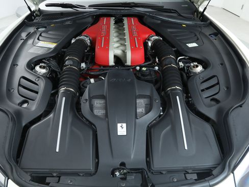 Certified 2020 Ferrari GTC4Lusso image 32