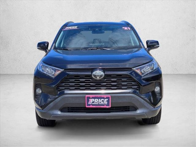 Used 2021 Toyota RAV4 XLE Premium AWD/4WD image 2