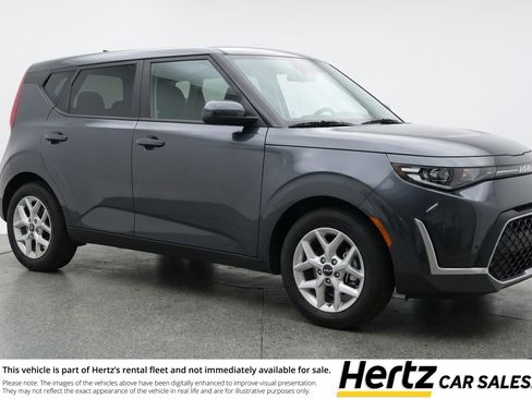 Used 2025 Kia Soul LX w/ LX Technology Package FWD image 1