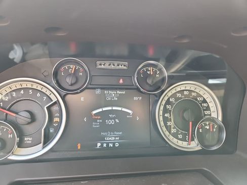 Used 2017 RAM 1500 Laramie w/ Convenience Group AWD/4WD image 2