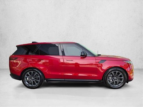 Used 2025 Land Rover Range Rover Sport AWD/4WD image 4
