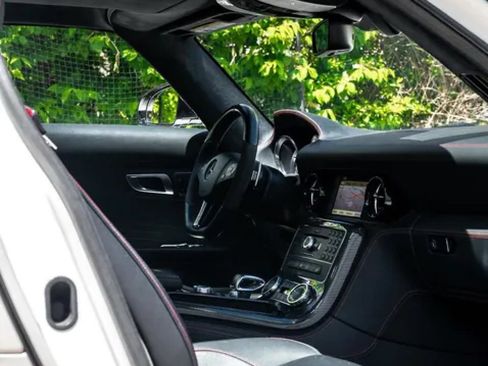 Used 2013 Mercedes-Benz SLS AMG GT Coupe image 19