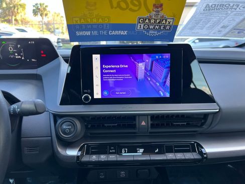 Used 2023 Toyota Prius Limited image 29