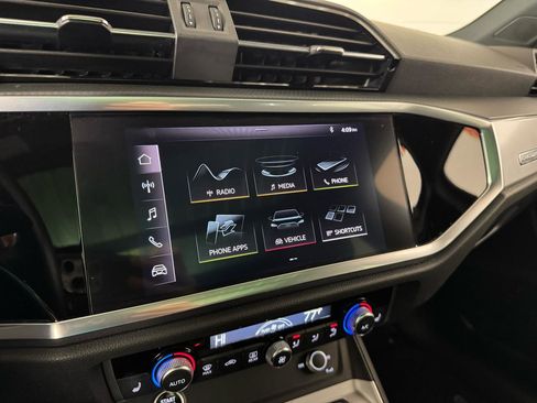 Used 2021 Audi Q3 2.0T Premium w/ Convenience Package image 20