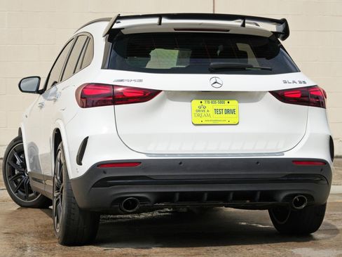 Used 2025 Mercedes-Benz GLA 35 AMG 4MATIC w/ AMG Aerodynamics Package image 6