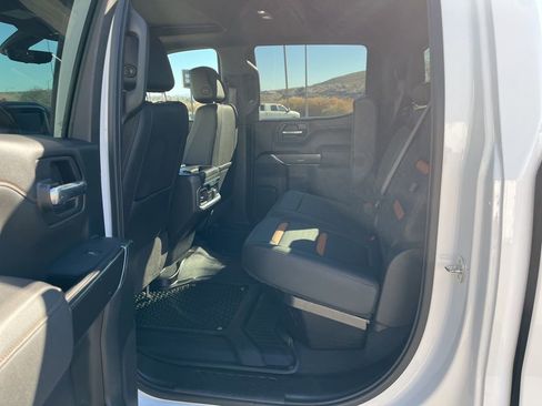 Used 2022 GMC Sierra 1500 AT4 w/ AT4 Premium Package image 26