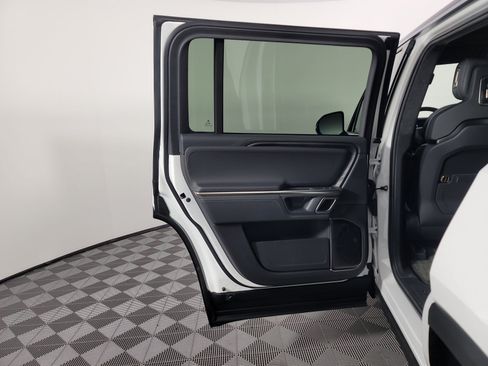Used 2024 Rivian R1S Adventure AWD/4WD image 17