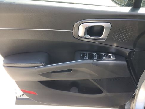 Used 2022 Kia Sorento S image 19