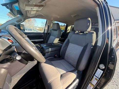 Used 2017 Toyota Tundra SR5 image 12