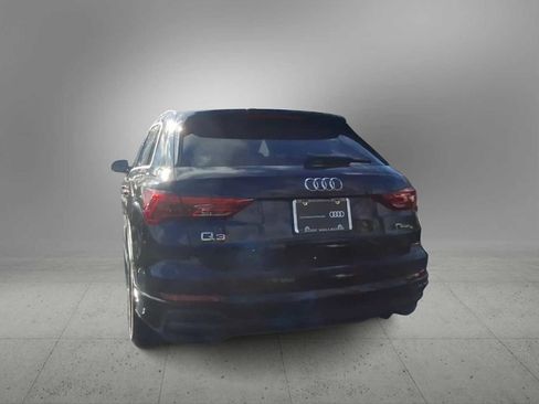 Certified 2025 Audi Q3 2.0T Premium w/ Convenience Package image 2