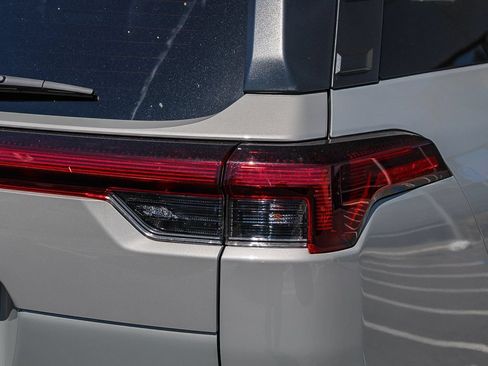 New 2026 Subaru Outback Limited AWD/4WD image 7