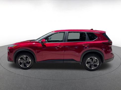 Used 2025 Nissan Rogue SV AWD/4WD image 9